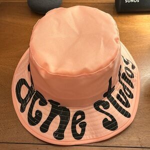 S/M Acne hat NWT